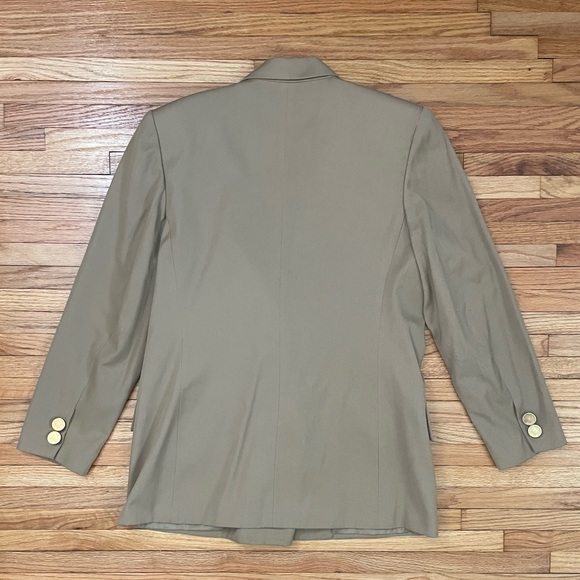 Vintage Tan Oversized Blazer - Picture 14 of 14